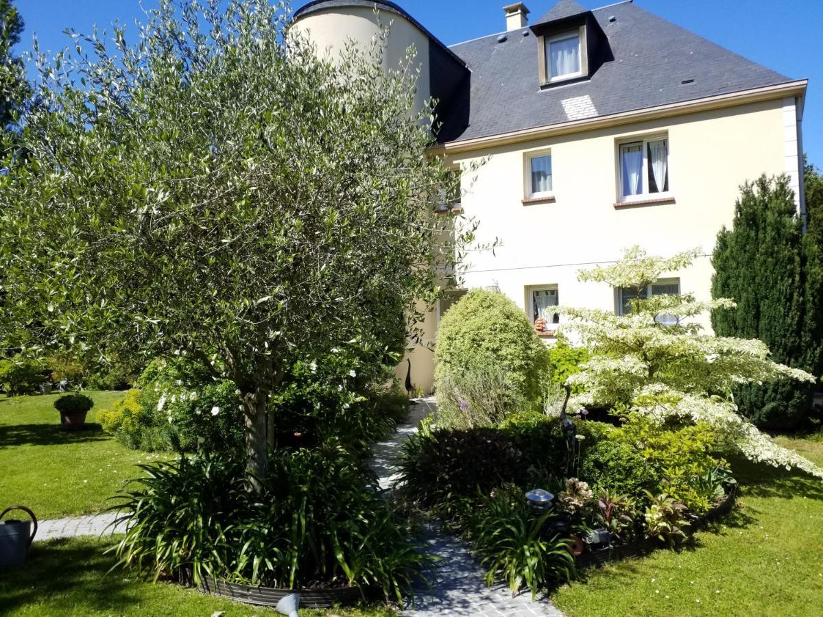 Appartements Et Gite Les Hauts De Sophia Trouville-sur-Mer Bagian luar foto