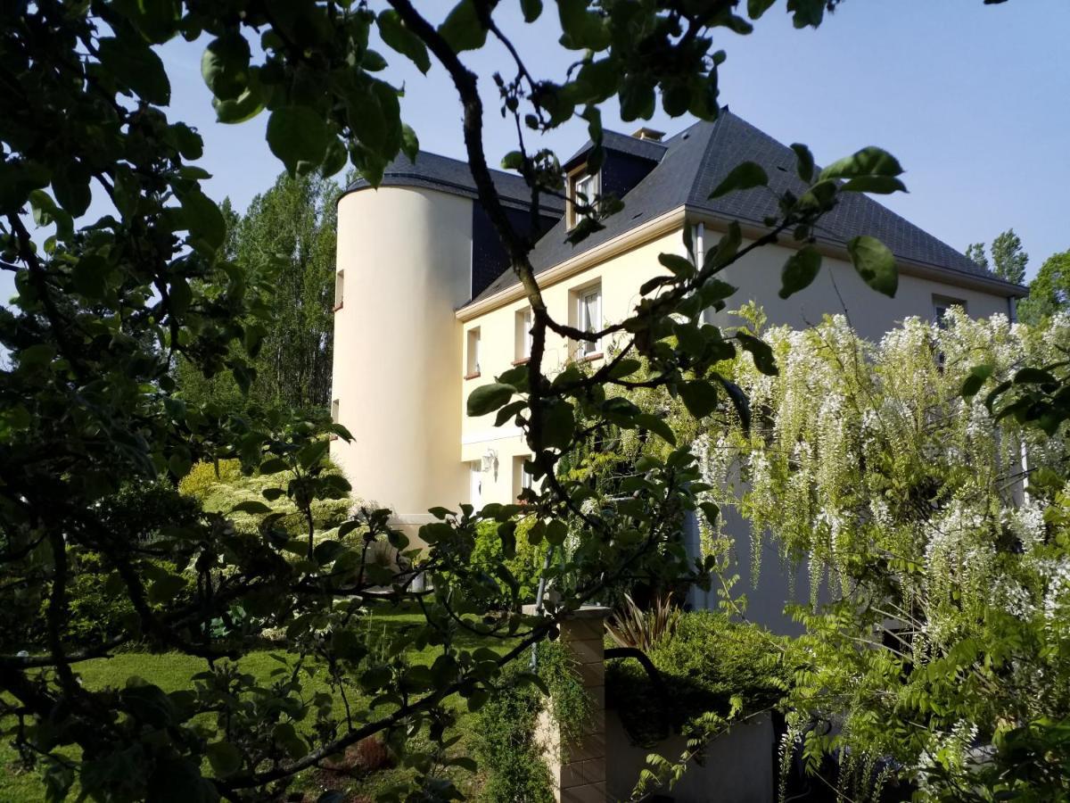 Appartements Et Gite Les Hauts De Sophia Trouville-sur-Mer Bagian luar foto